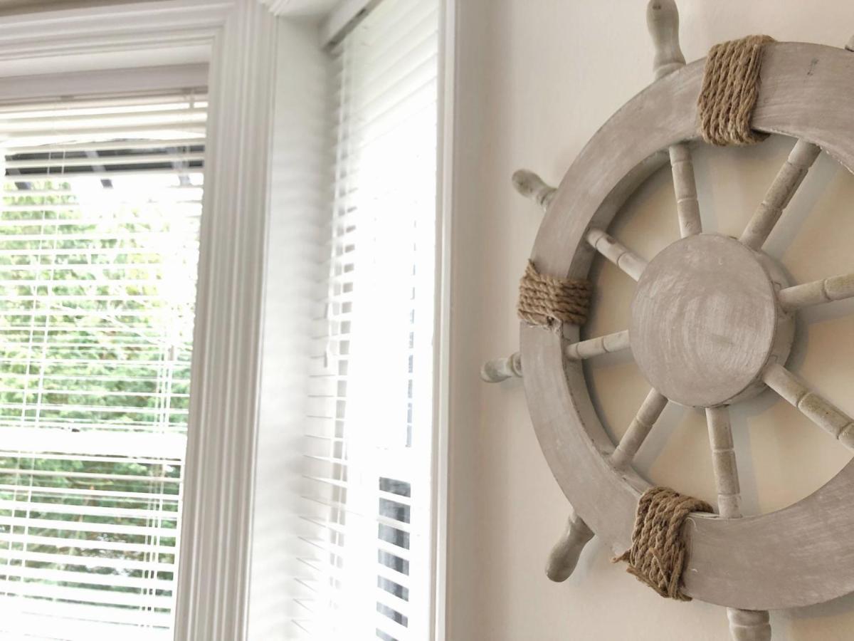 Sail Away. 1-Bed Apartment Close To The Beach Борнмут Экстерьер фото